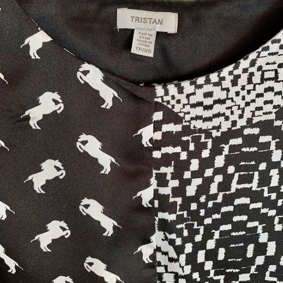 Tristan patterned short sleeve blouse - Picture 2 of 5